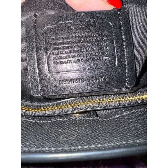 Coach Casey Women's Black Leather Tote Bag - Picture 13 of 15